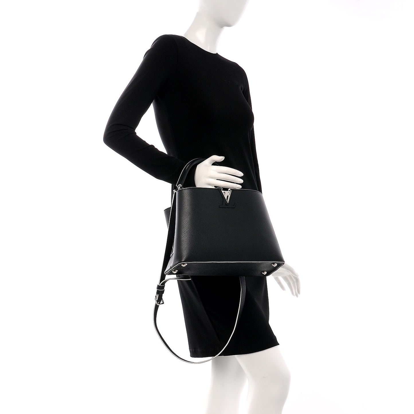 Taurillon Capucines PM Black White
