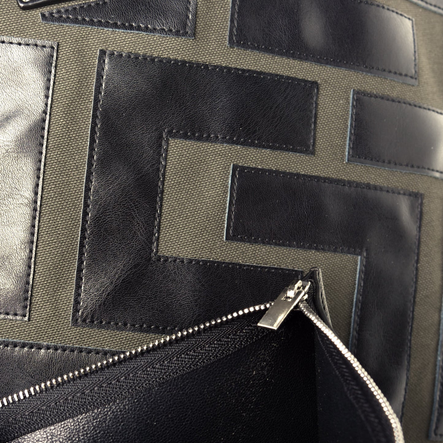 Calfskin Logo Patchwork Cabas Dark Green Black