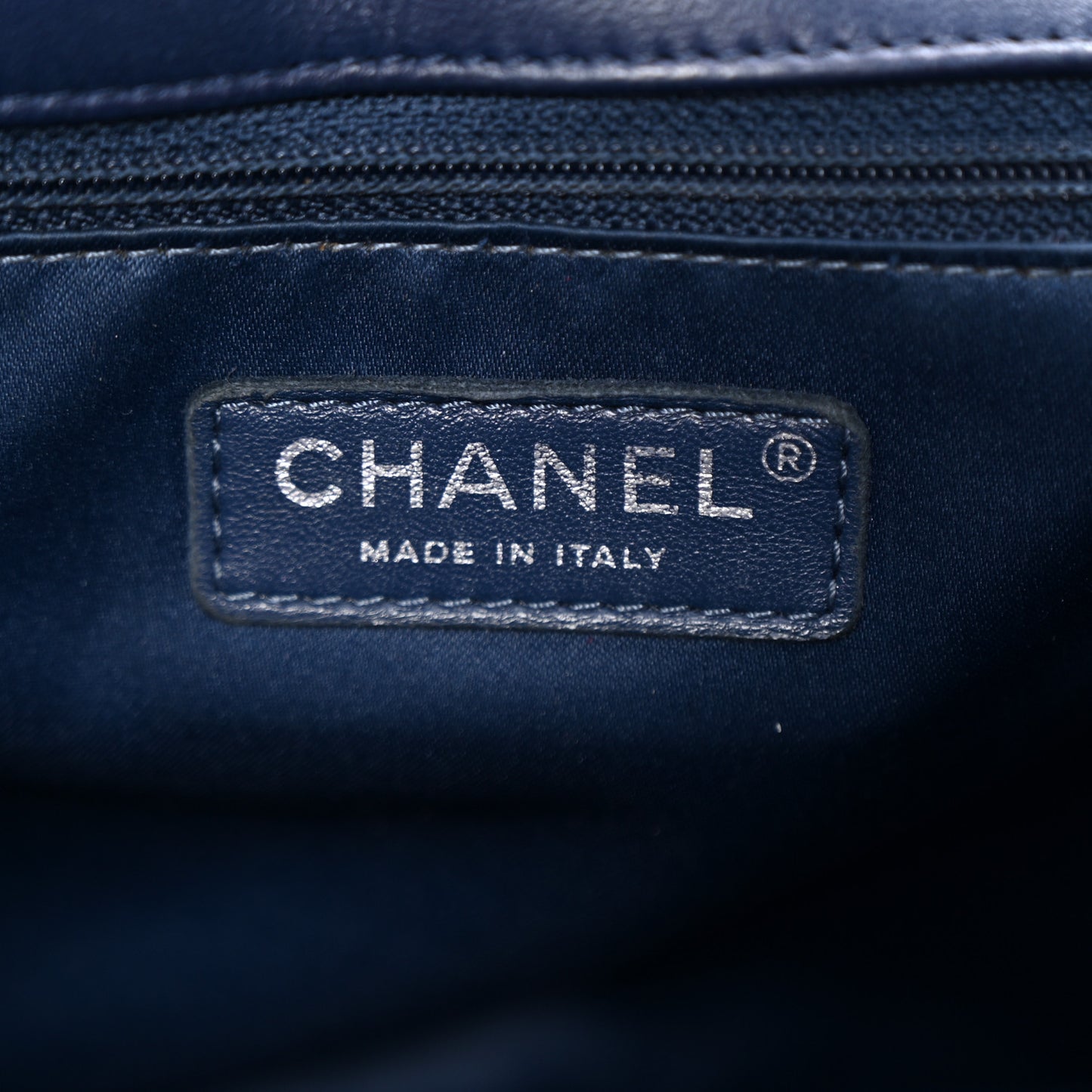 Lambskin Quilted Large CC Crossing Flap Navy