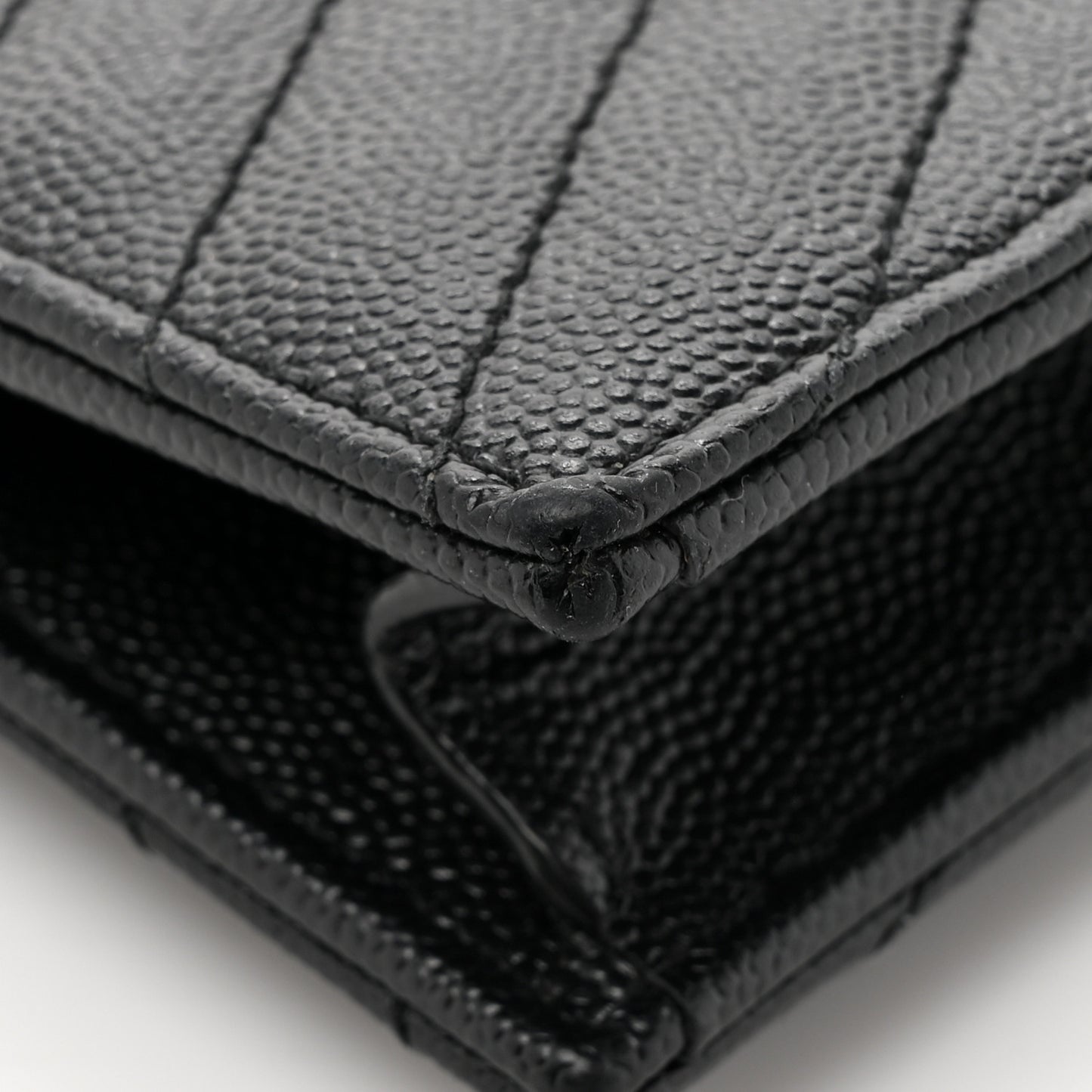 Grain De Poudre Matelasse Chevron Monogram Monochrome Envelope Chain Wallet Black