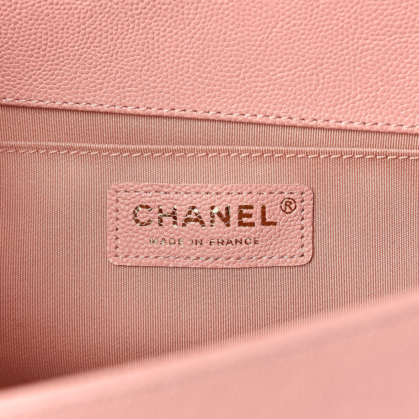 Caviar Quilted Medium Boy Flap Light Pink
