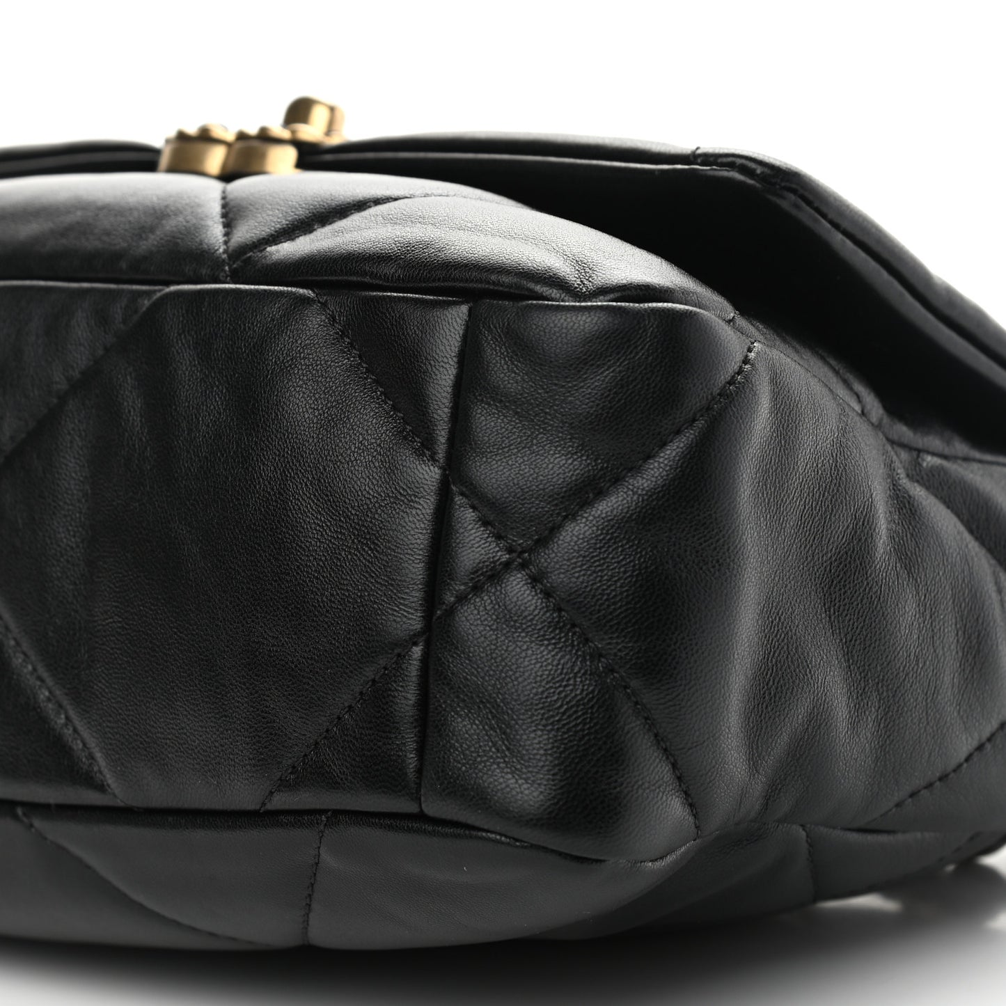 Lambskin Quilted Medium Chanel 19 Flap Black