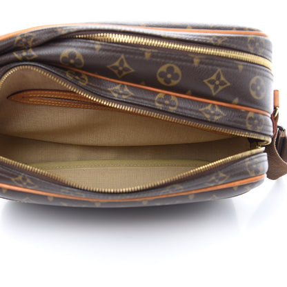 Louis Vuitton Monogram Reporter PM 7 of 17