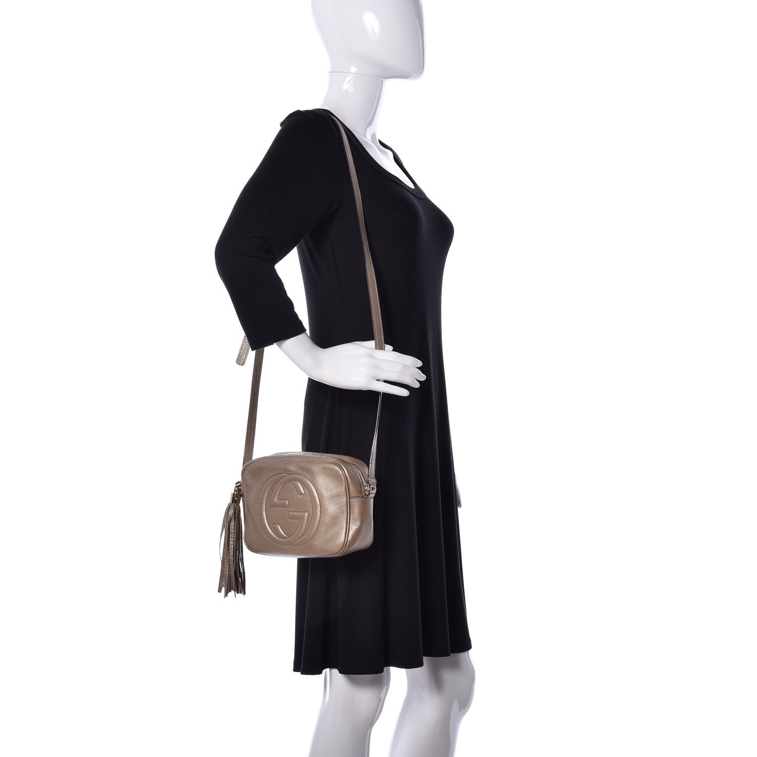 Gucci Metallic Pebbled Calfskin Small Soho Disco Bag Golden Beige 2 of 9