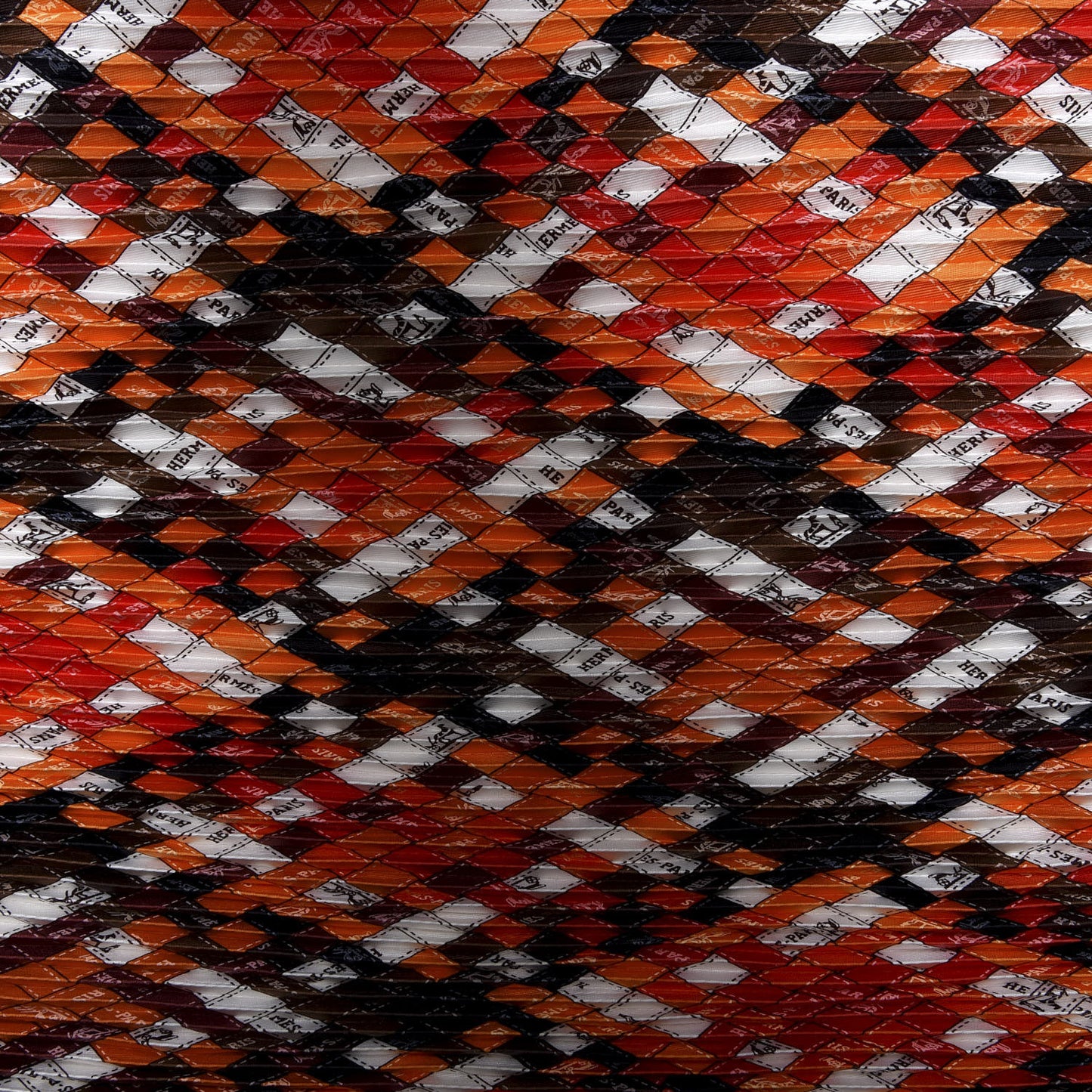 Silk Plisse Bolduc Au Carre Scarf 90