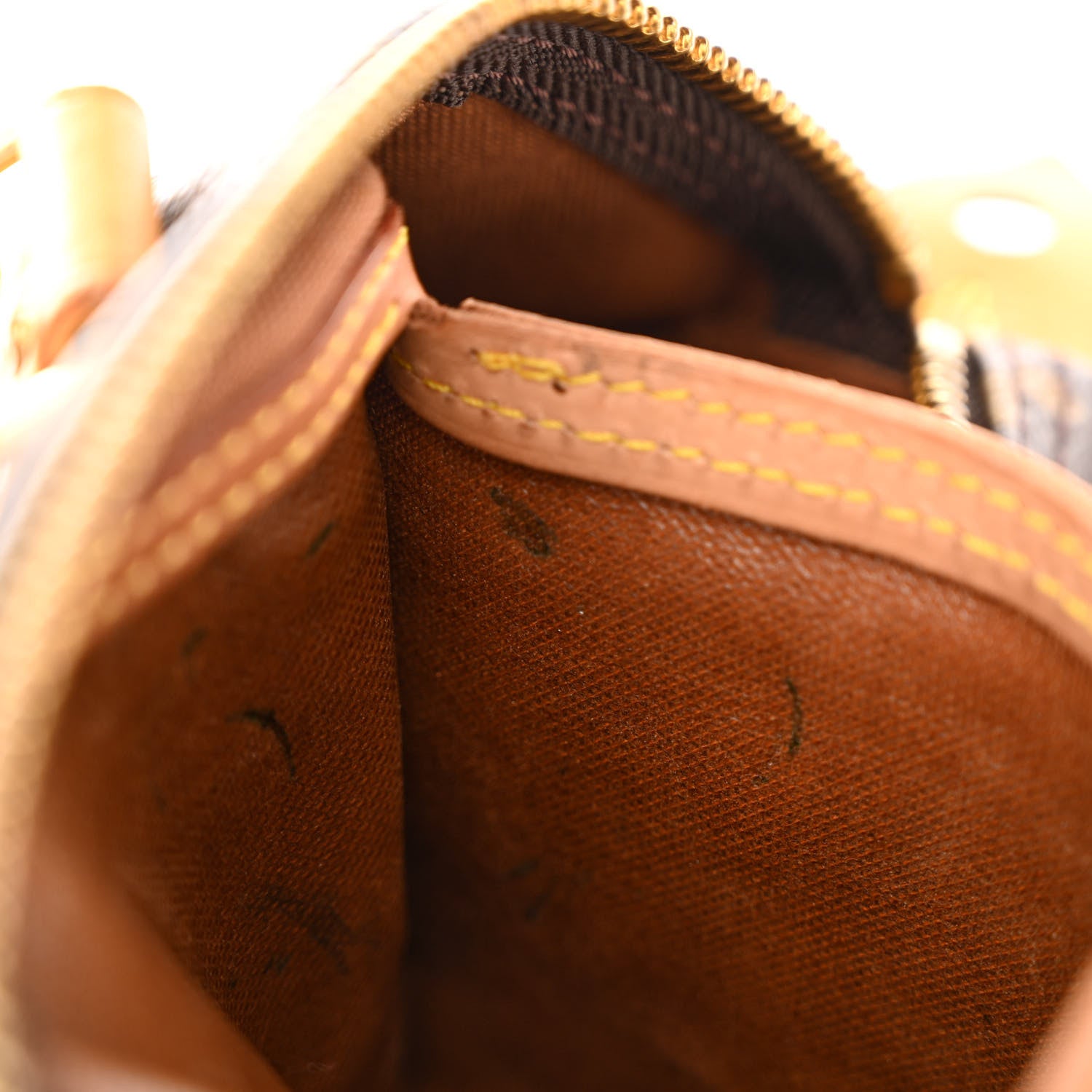 Louis Vuitton Monogram Speedy 30 8 of 15