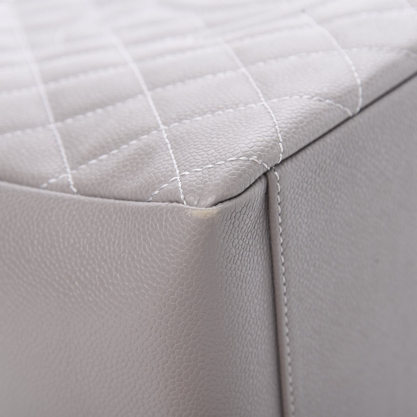 Caviar Quilted Grand Shopping Tote GST Light Grey