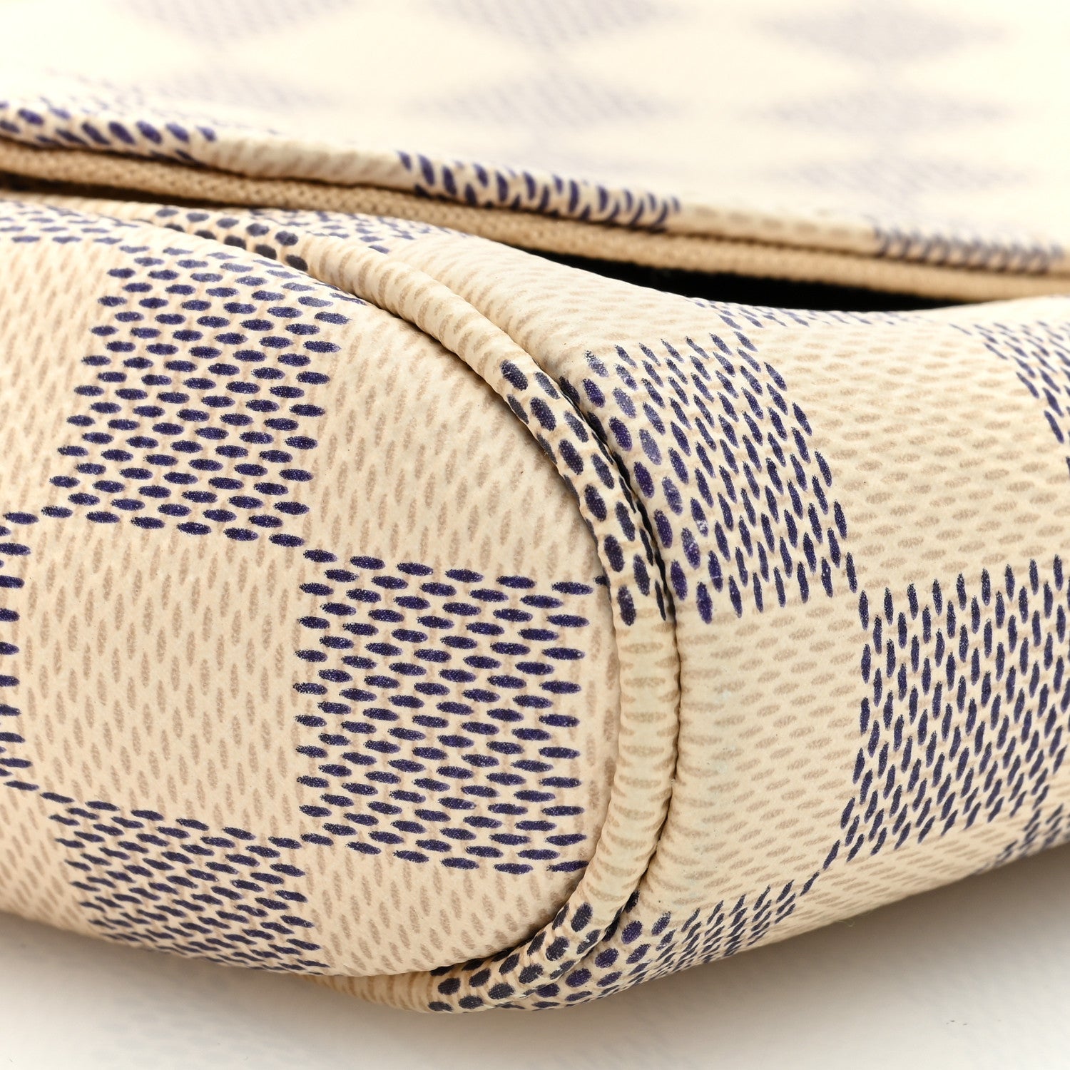 Louis Vuitton Damier Azur Favorite MM 8 of 11