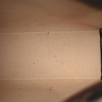 Louis Vuitton Monogram Toiletry Pouch 19 22 of 26