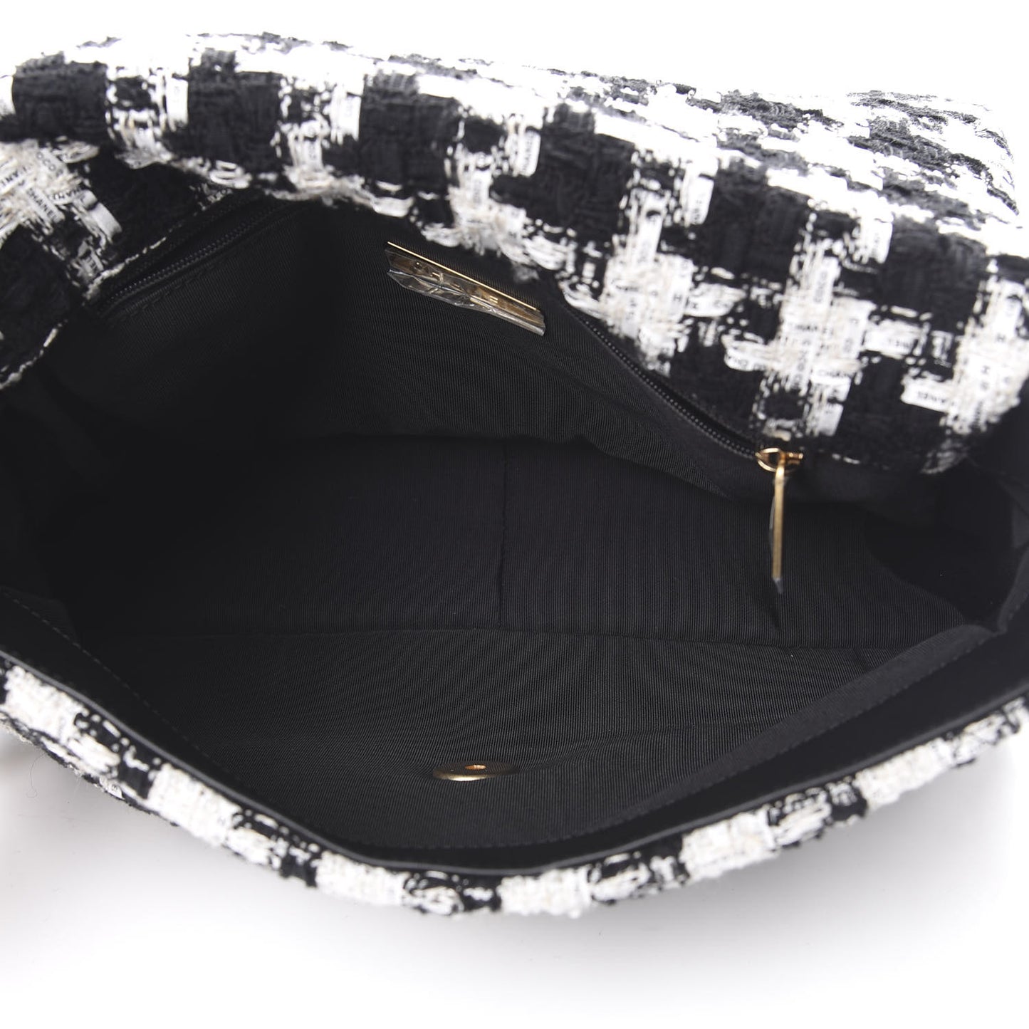 Tweed Quilted Large 19 Flap Black Ecru White