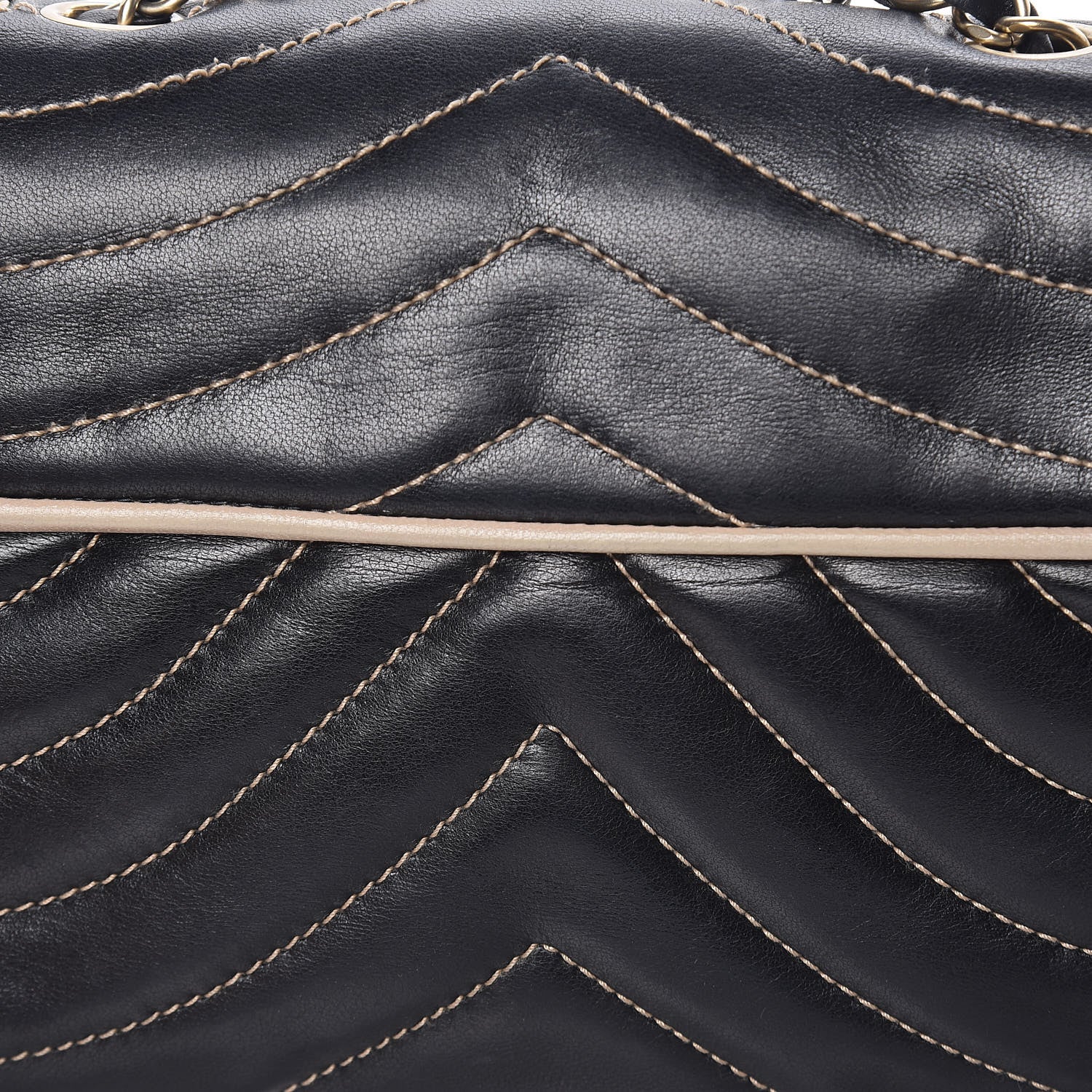 Chanel Lambskin Chevron Small Single Flap Bag Black Beige 12 of 13