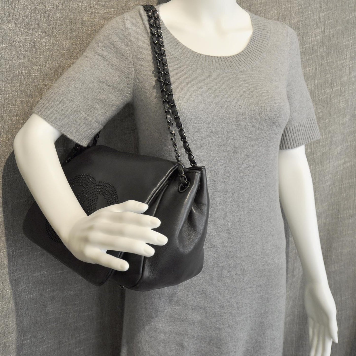 Lambskin Studded Flap Black