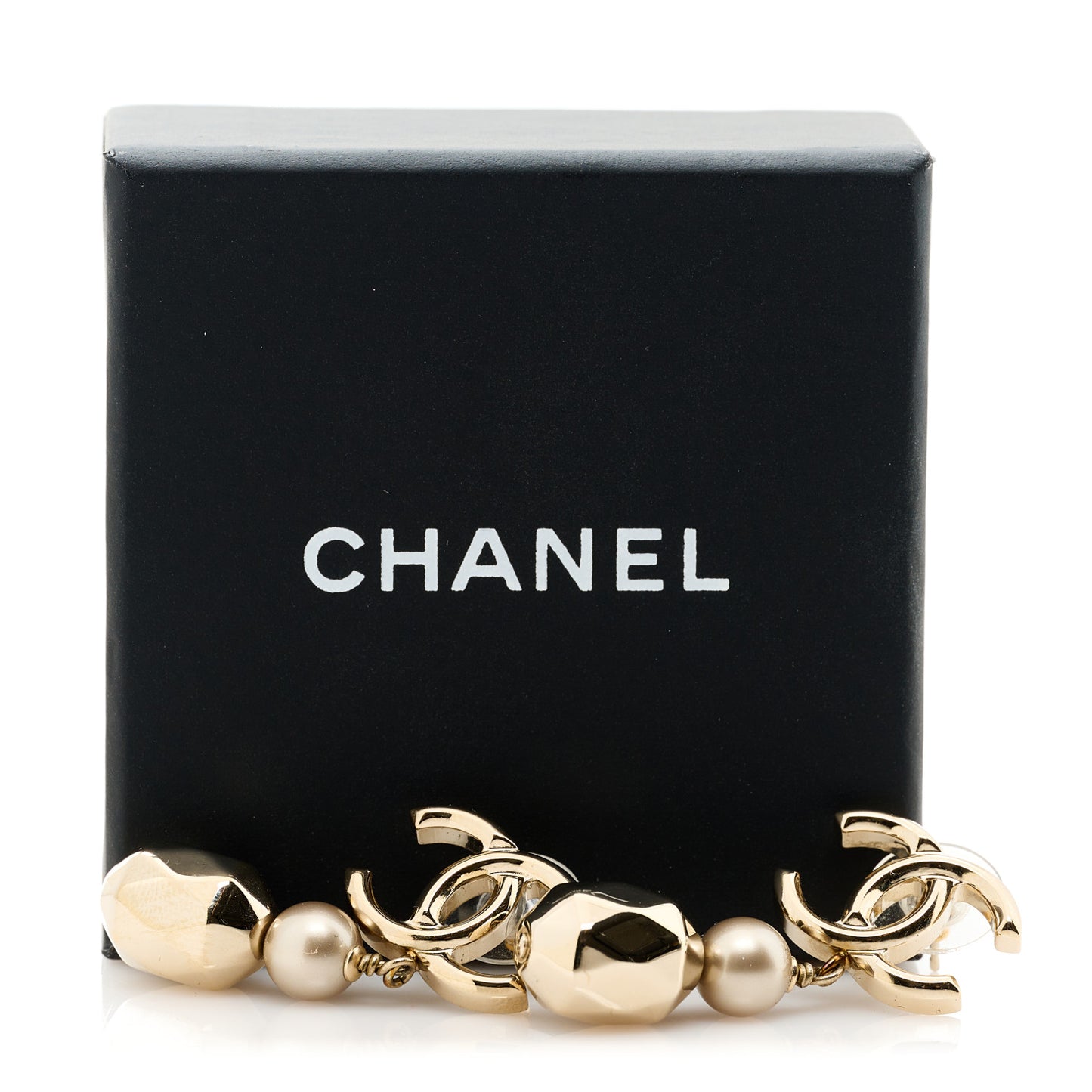 Metal Bead Pearl CC Drop Earrings Gold