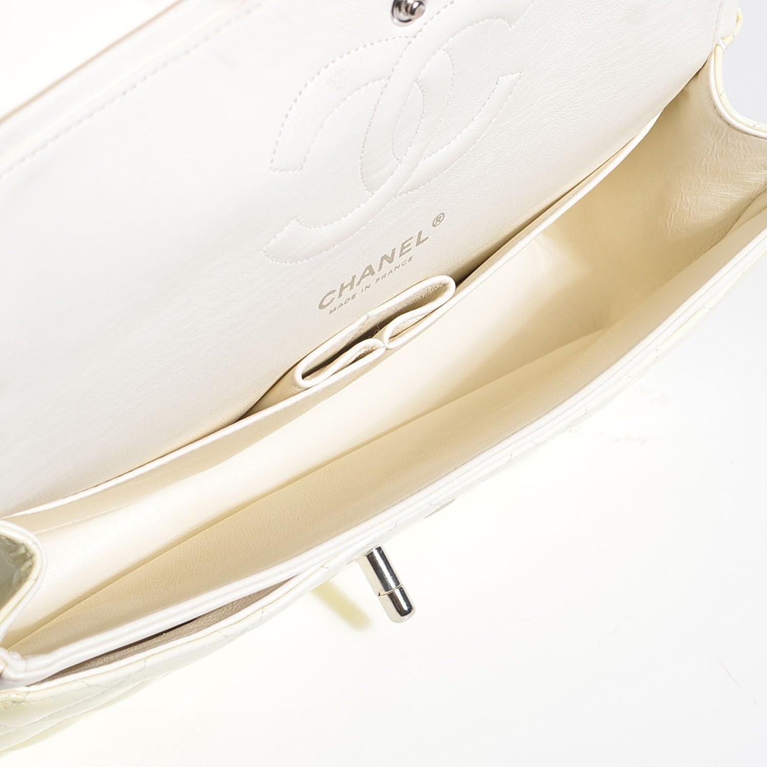 Chanel Patent Quilted Medium Double Flap White 5 of 8