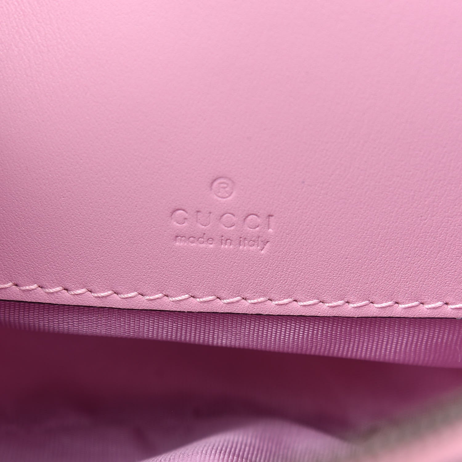 Gucci GG Supreme Monogram Strawberry Round Wrist Wallet 6 of 10