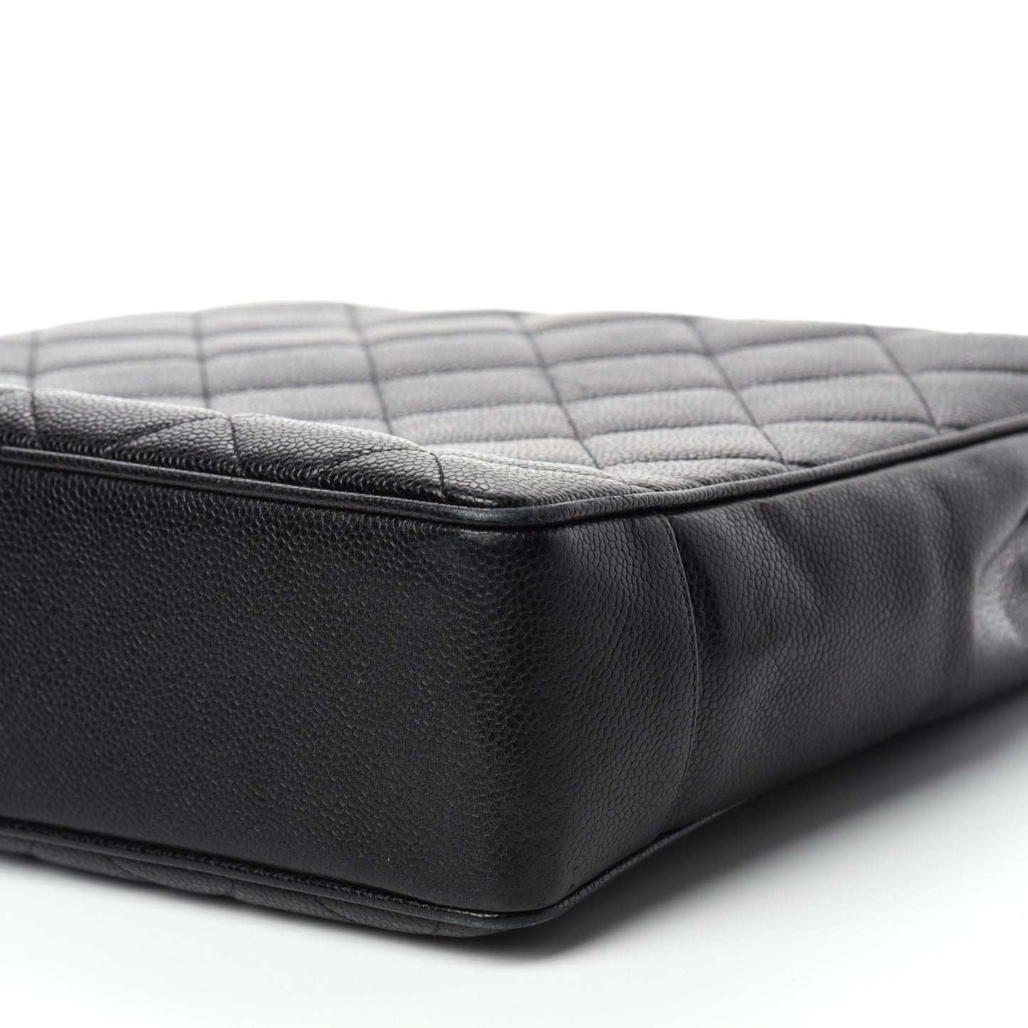 Caviar Quilted Shoulder Bag Black