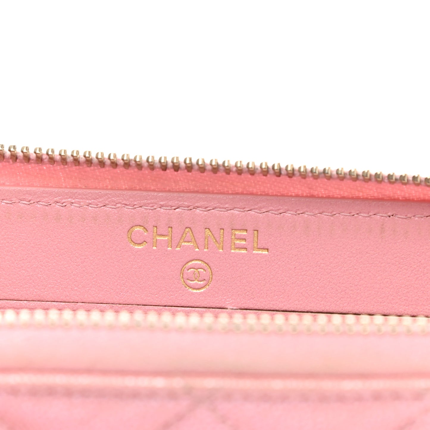 Iridescent Caviar Quilted Medium Zip Around Wallet Pink