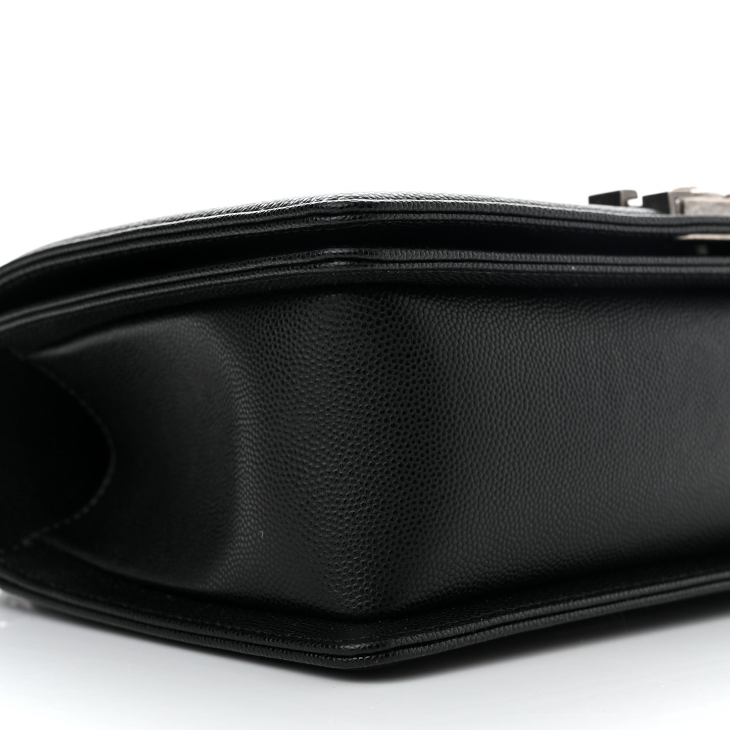 Caviar Quilted Medium Boy Flap Black