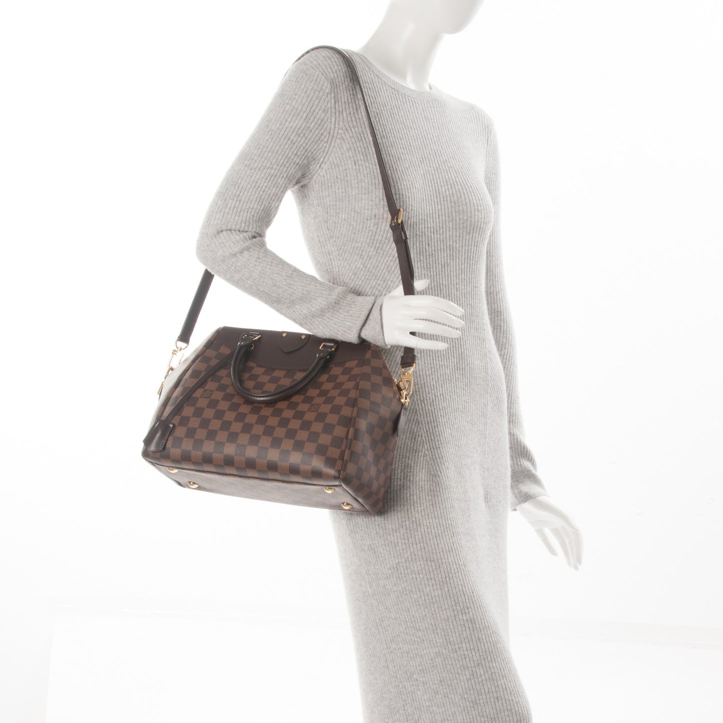 Damier Ebene Mews
