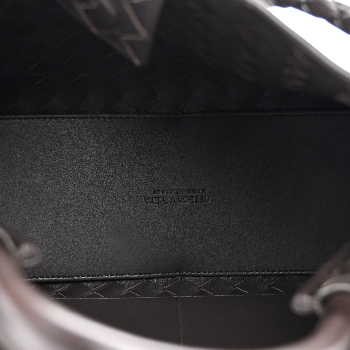 Nappa Intrecciato Medium Andiamo Shoulder Bag Fondant