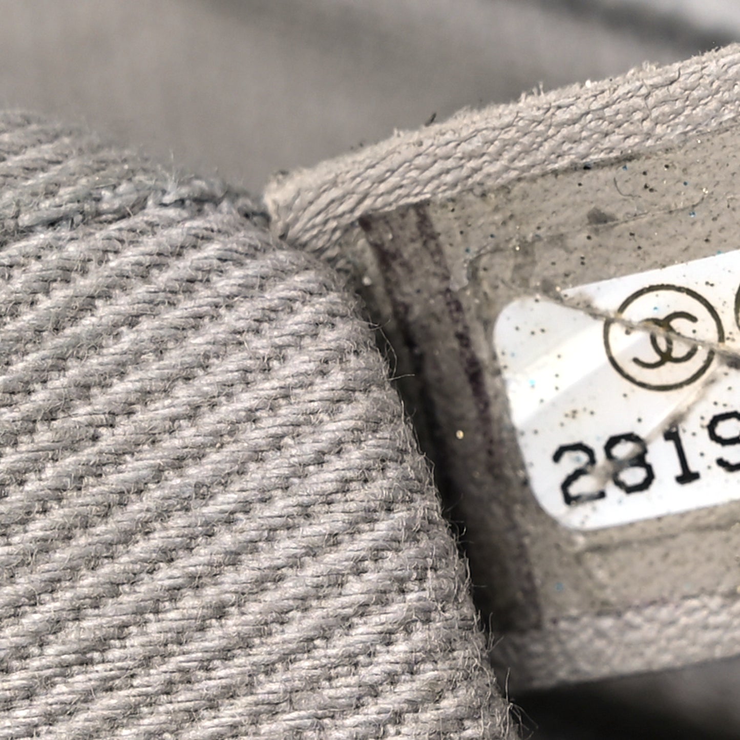 Caviar Quilted Large Business Affinity Flap Grey