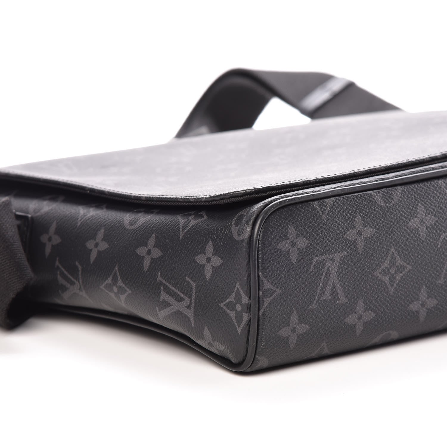 Louis Vuitton Monogram Eclipse District MM 7 of 8