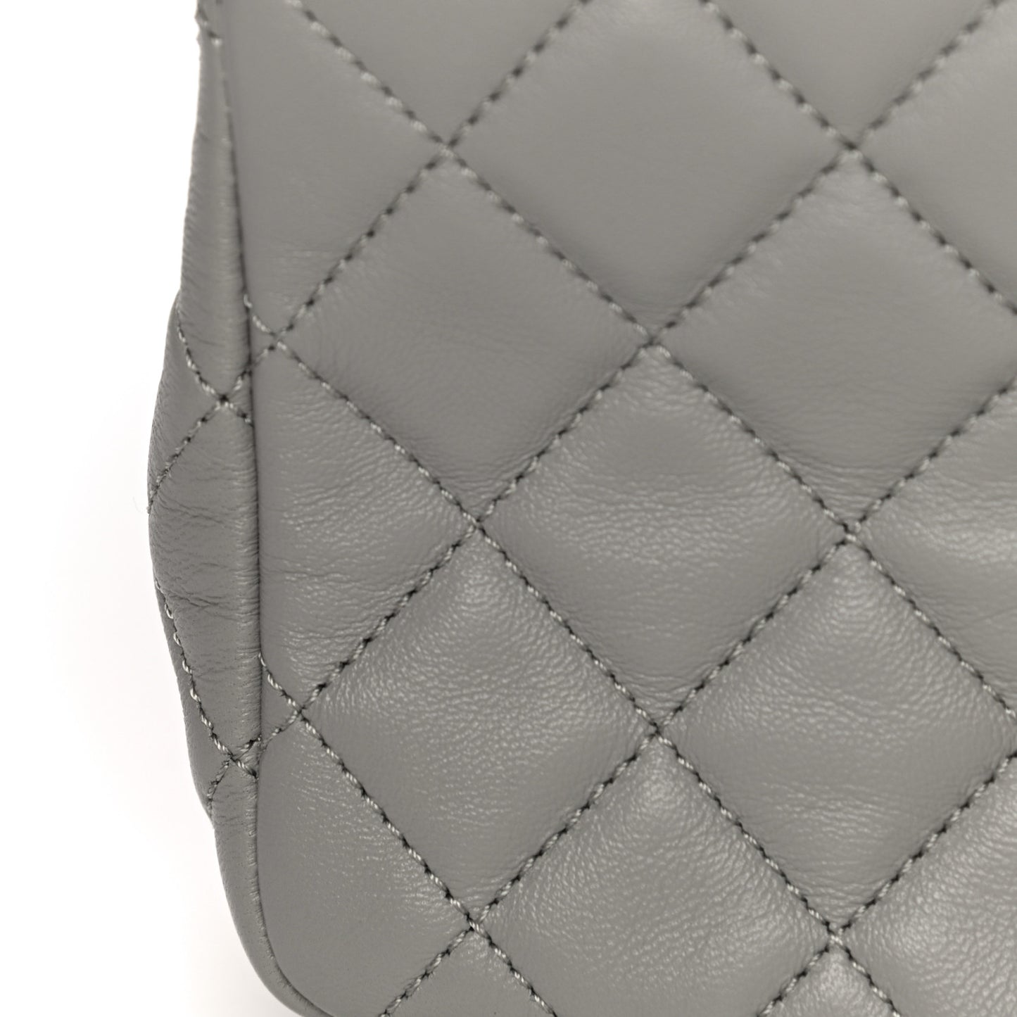 Lambskin Quilted Mini Pearl Crush Flap Light Grey