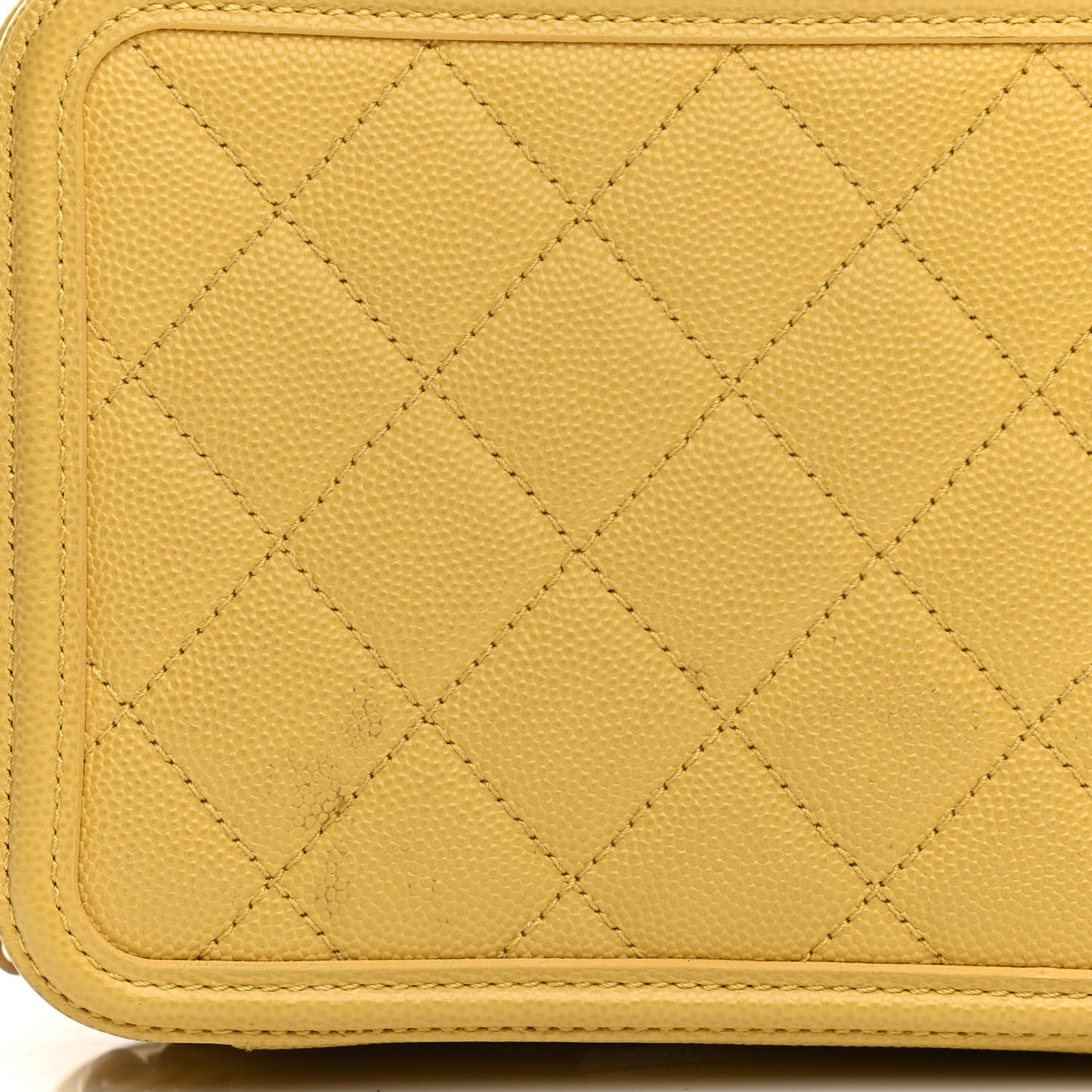 Caviar Quilted Small CC Filigree Vanity Case Yellow