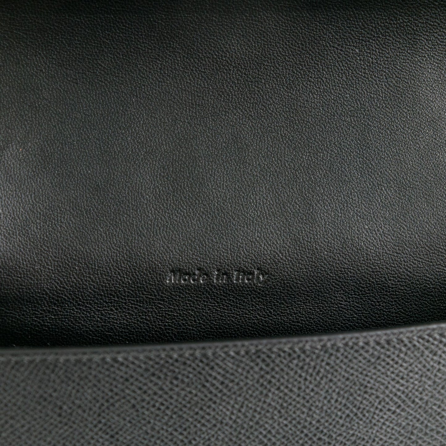 Grained Calfskin Compact Trotteur Black