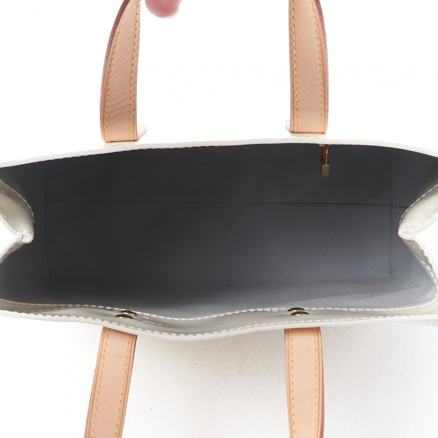 Louis Vuitton Vernis Reade PM Perle 6 of 8