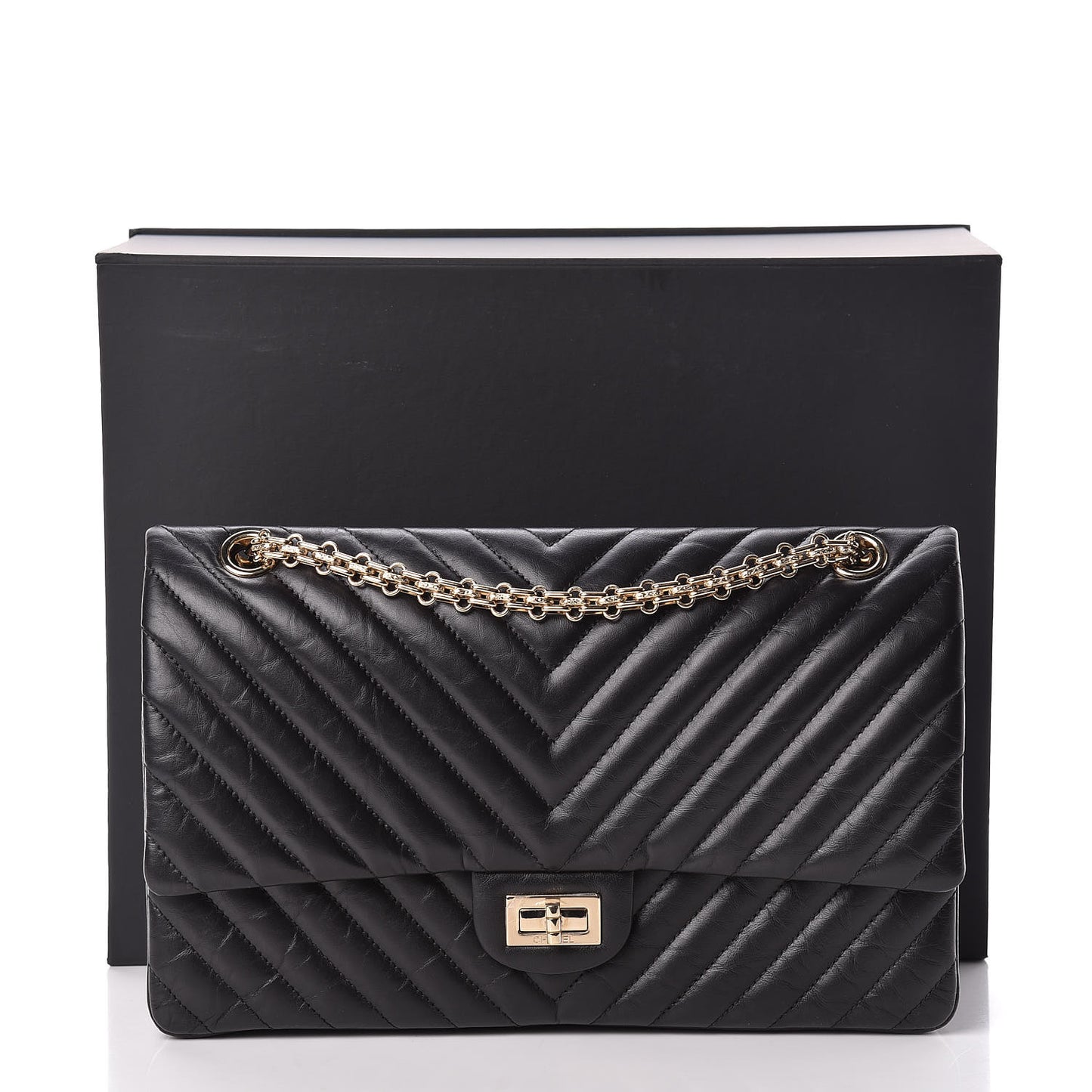 Aged Calfskin Chevron Quilted 2.55 Reissue 226 Flap Black