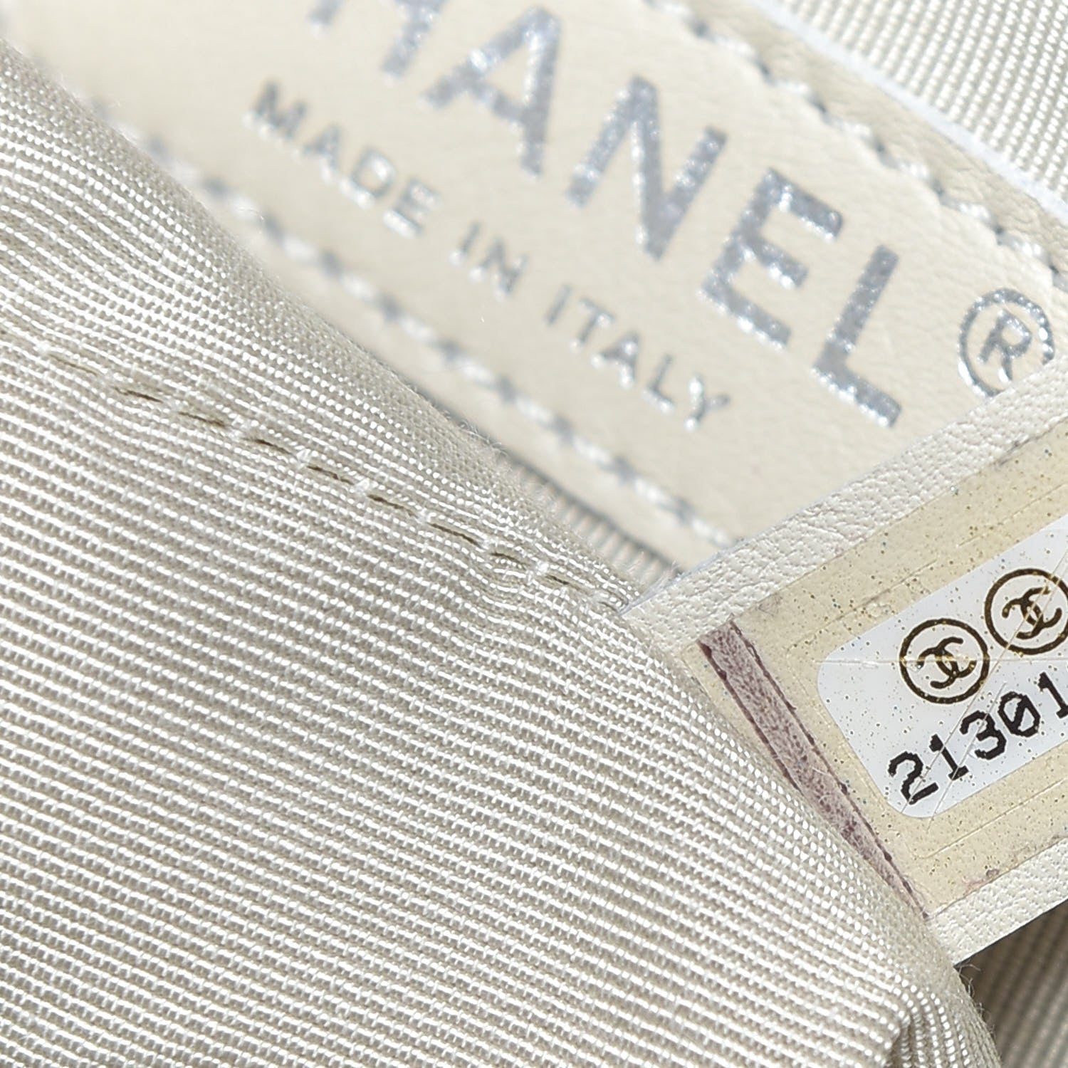 Chanel Washed Lambskin Quilted Maxi Chain Around Flap Black 9 of 10
