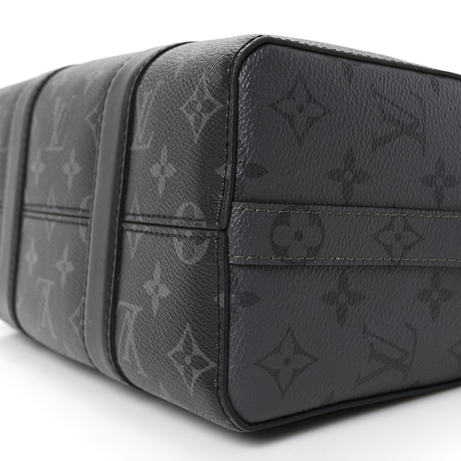 Louis Vuitton Reverse Monogram Eclipse City Keepall 9 of 9