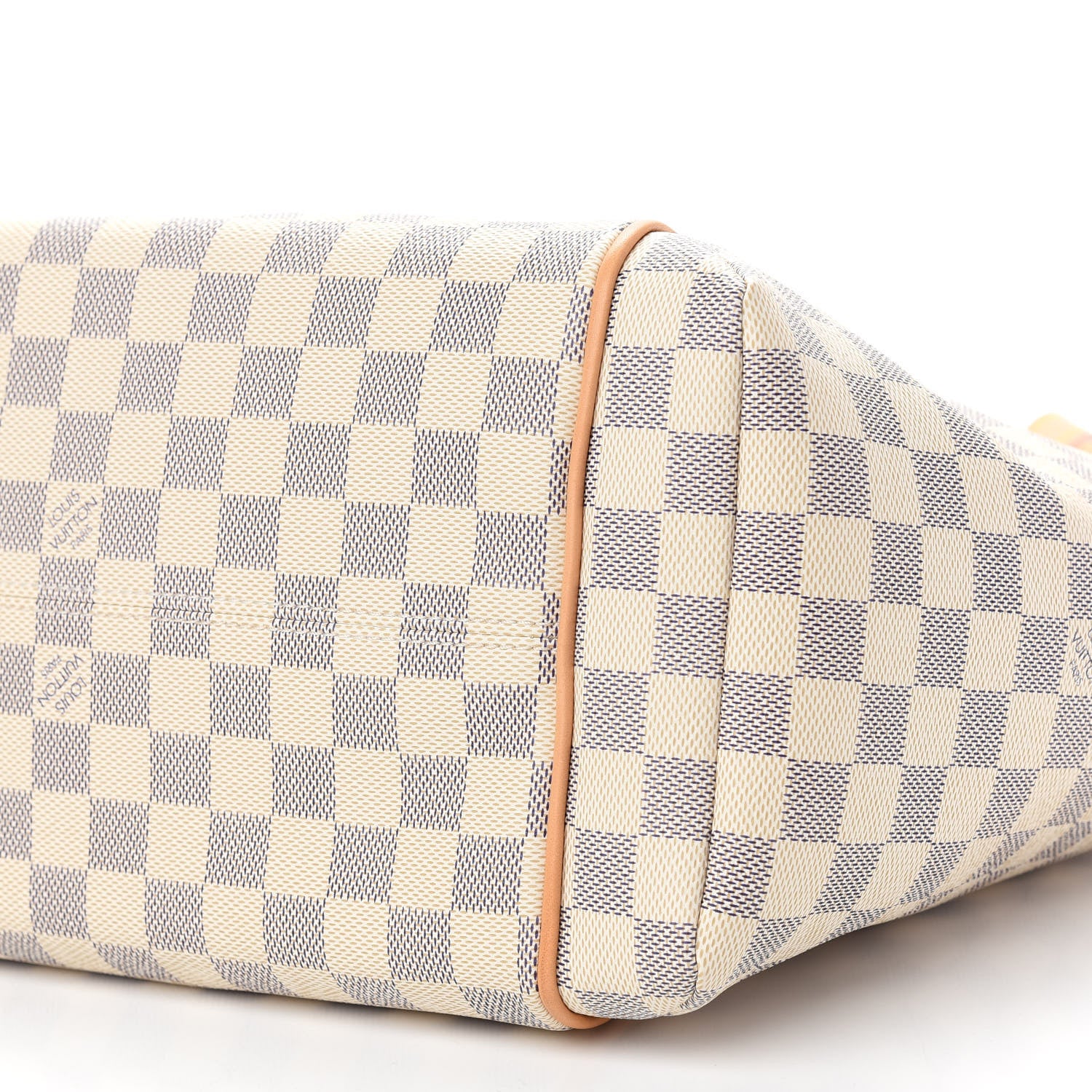 Louis Vuitton Damier Azur Totally MM 8 of 8