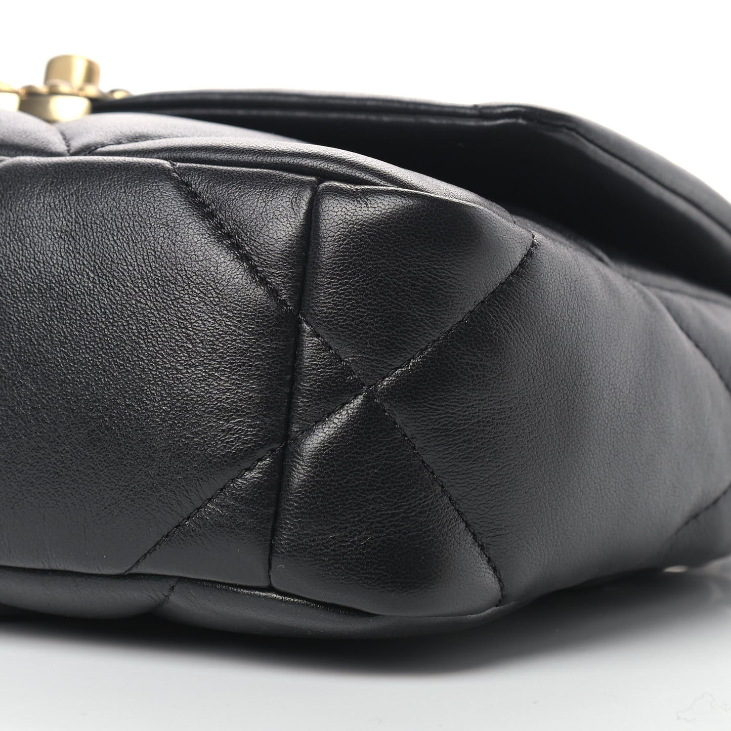 Lambskin Quilted Medium Chanel 19 Flap Black