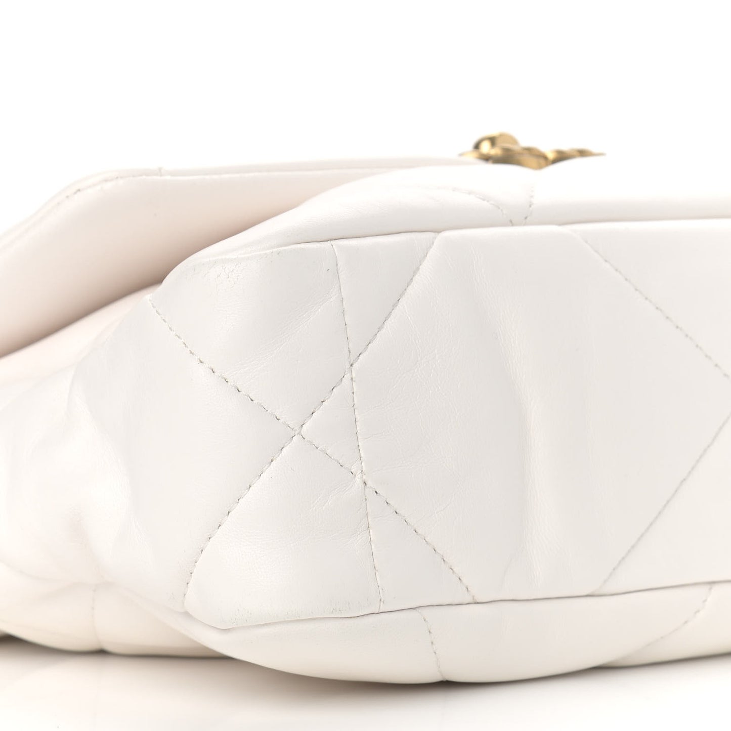 Goatskin Quilted Medium Chanel 19 Flap White