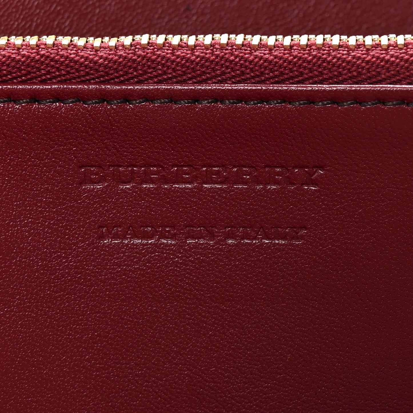 Grainy Calfskin House Check Elmore Zip Around Wallet Russet Red