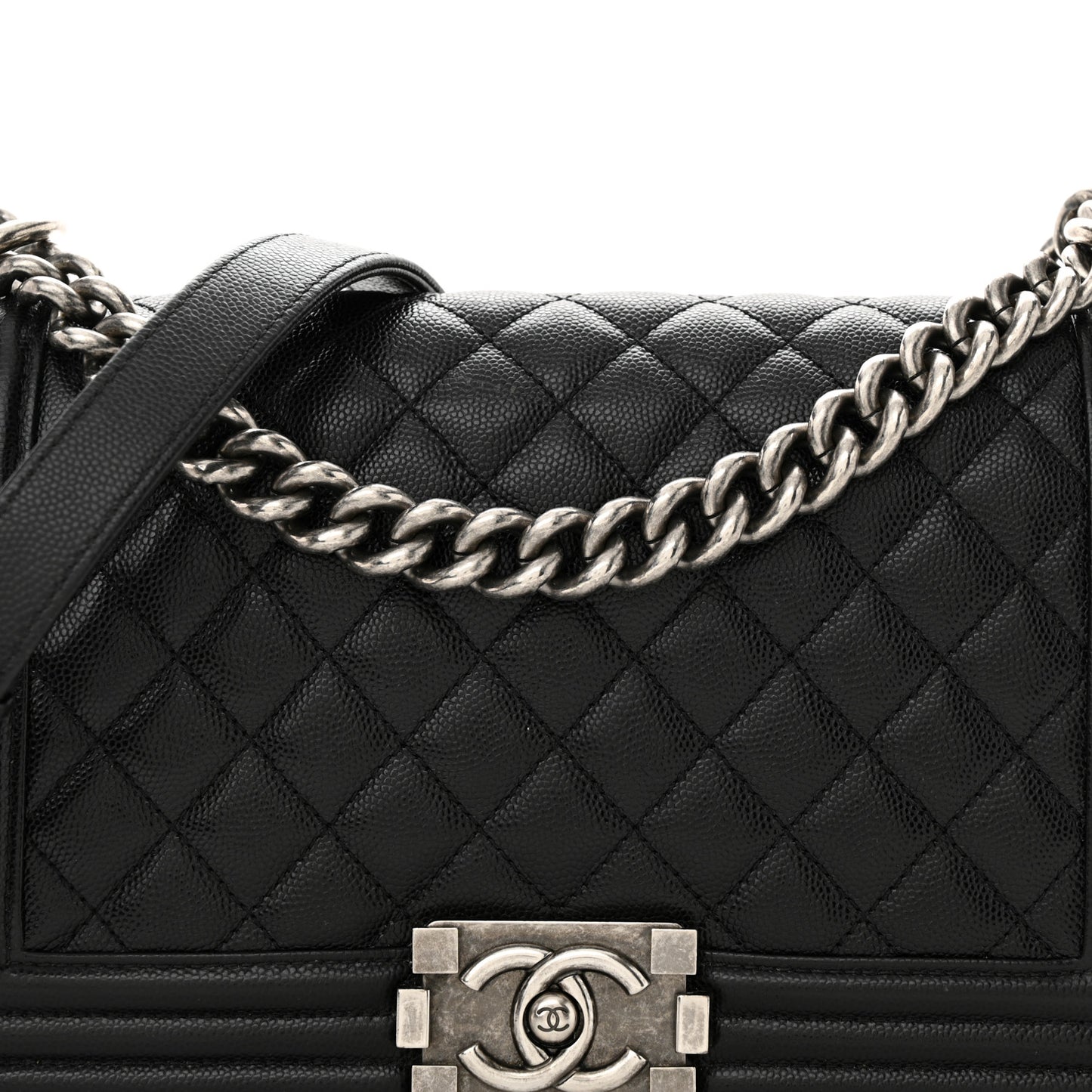 Caviar Quilted Medium Boy Flap Black