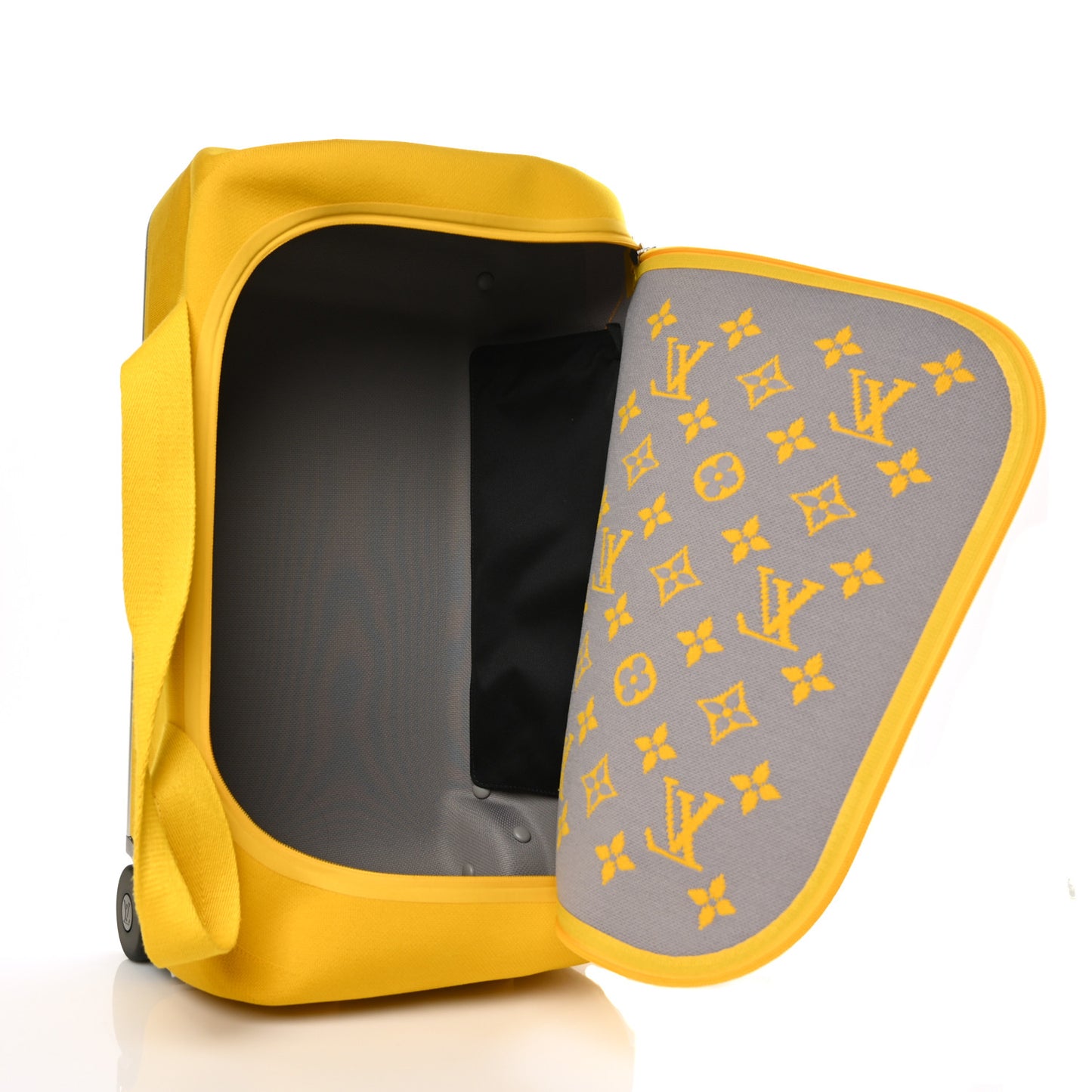 Knit Monogram Horizon Soft Duffle 55 Jaune