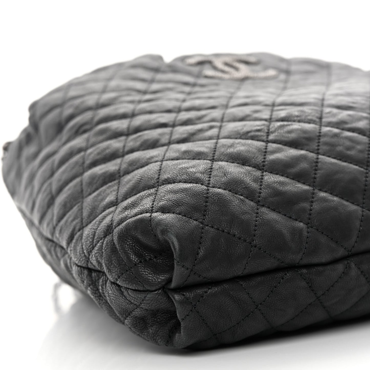 Distressed Glazed Caviar Quilted Large Elastic Tote Black