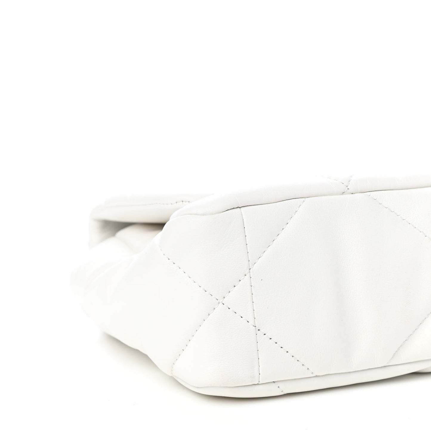Shiny Goatskin Quilted Medium Chanel 19 Flap White