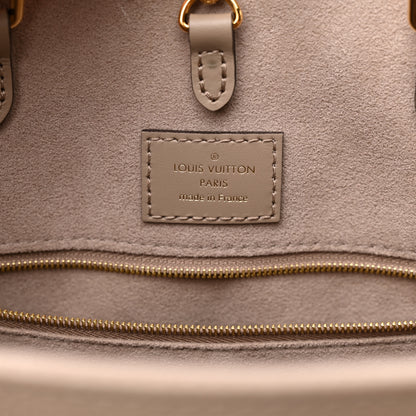 Louis Vuitton Empreinte Monogram Giant Onthego MM Tourterelle Creme 6 of 10