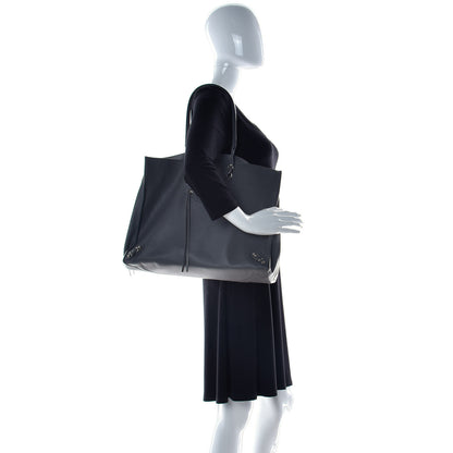 Balenciaga Veau Papier A4 Zip Around Tote Gris Acier 3 of 12