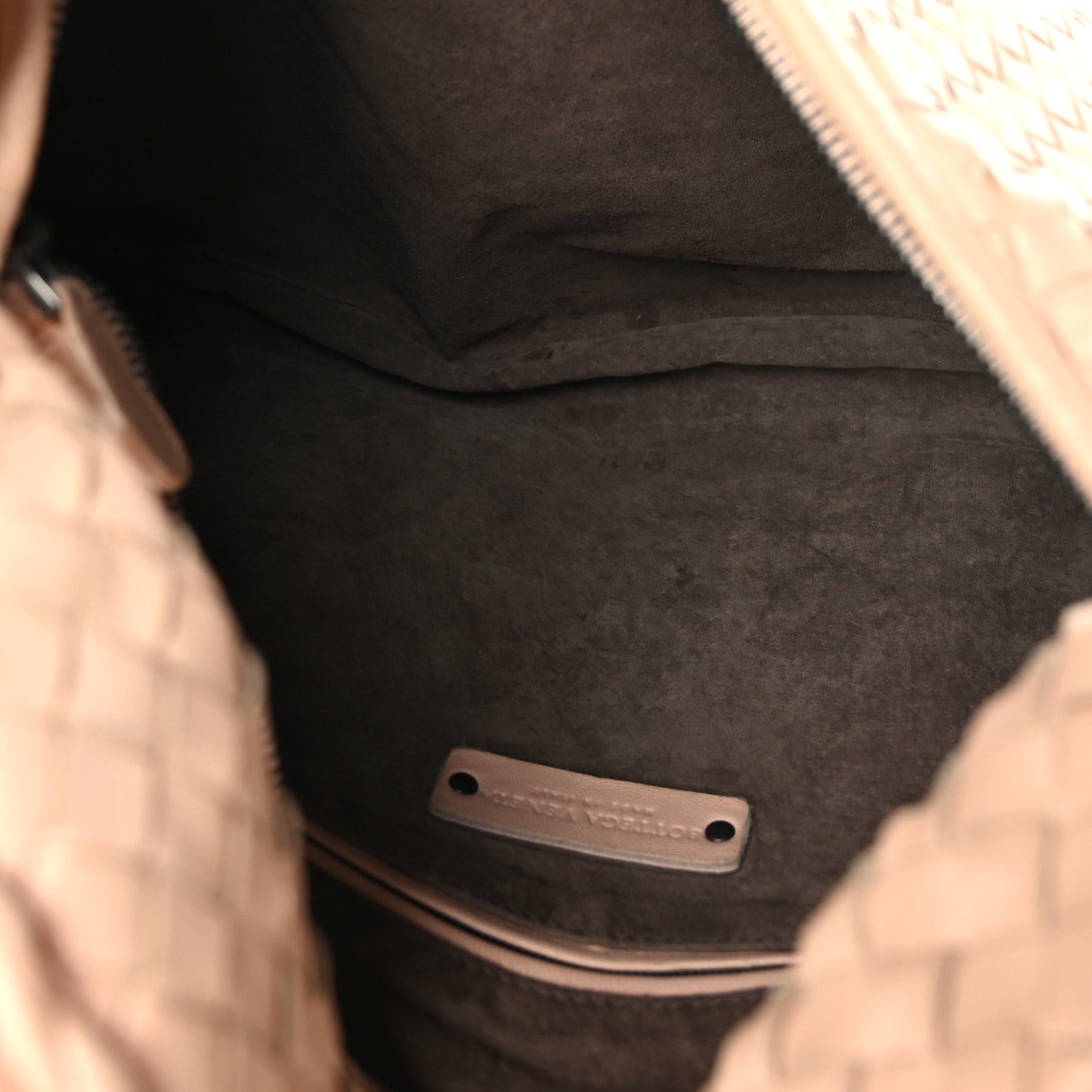 Nappa Intrecciato Large Veneta Hobo Flamingo