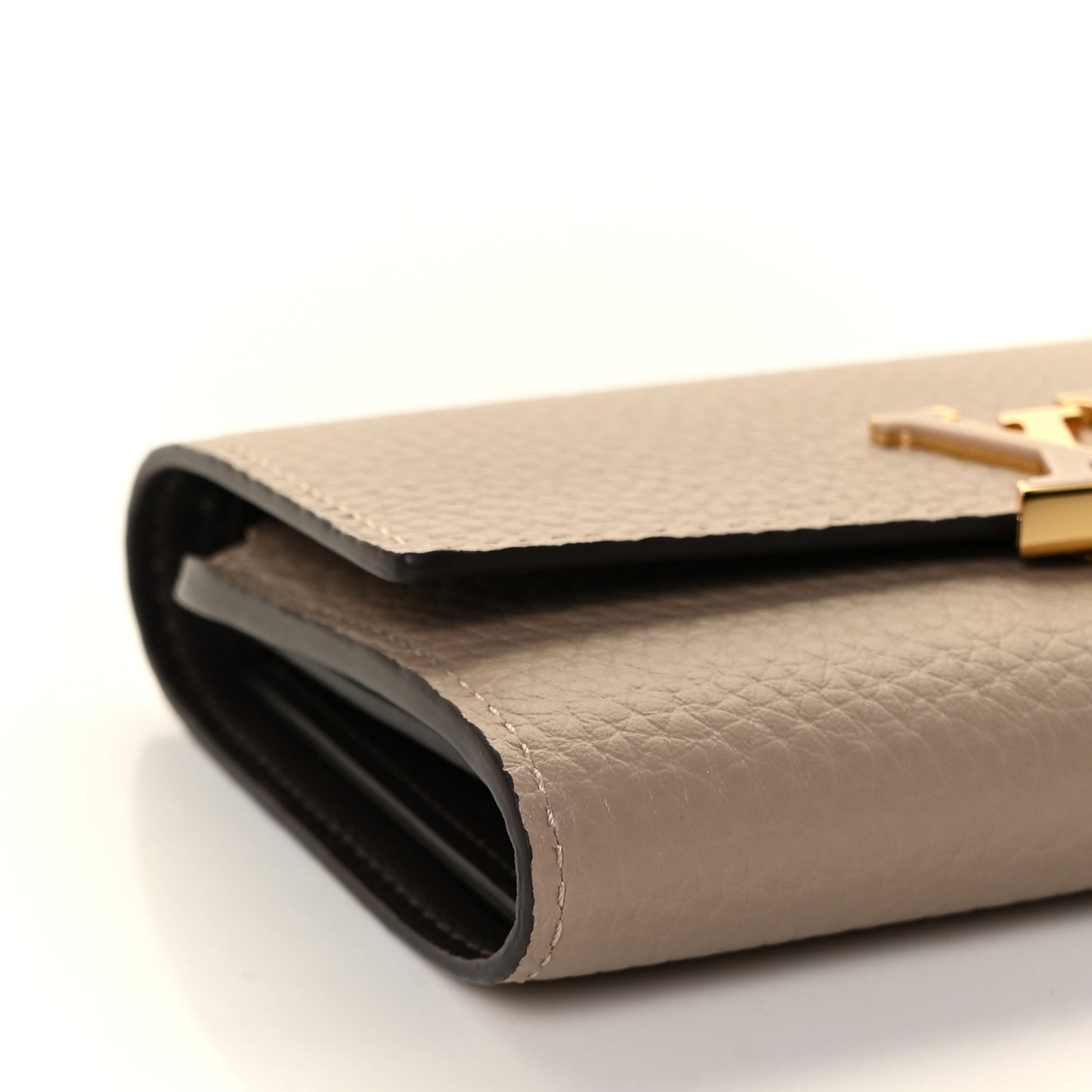 Taurillon Capucines Compact Wallet Galet