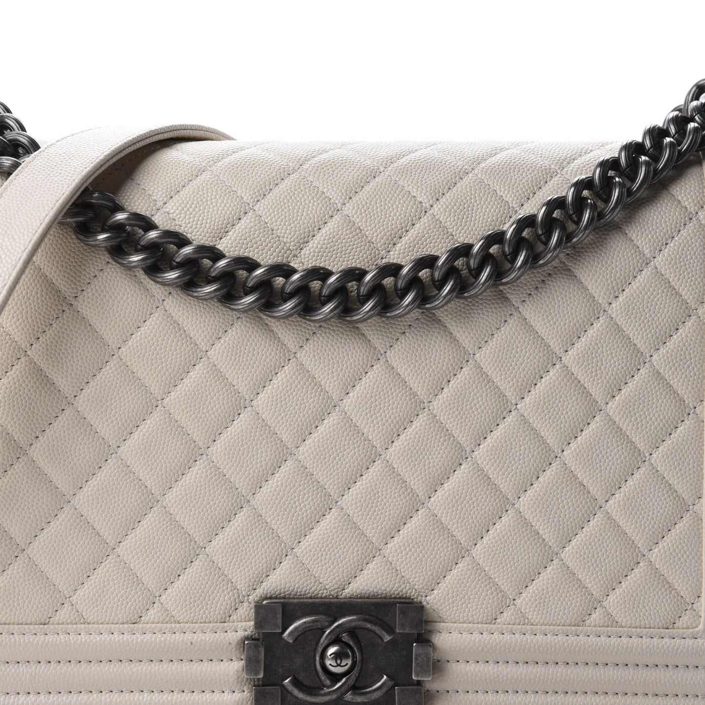 Caviar Quilted New Medium Boy Flap White