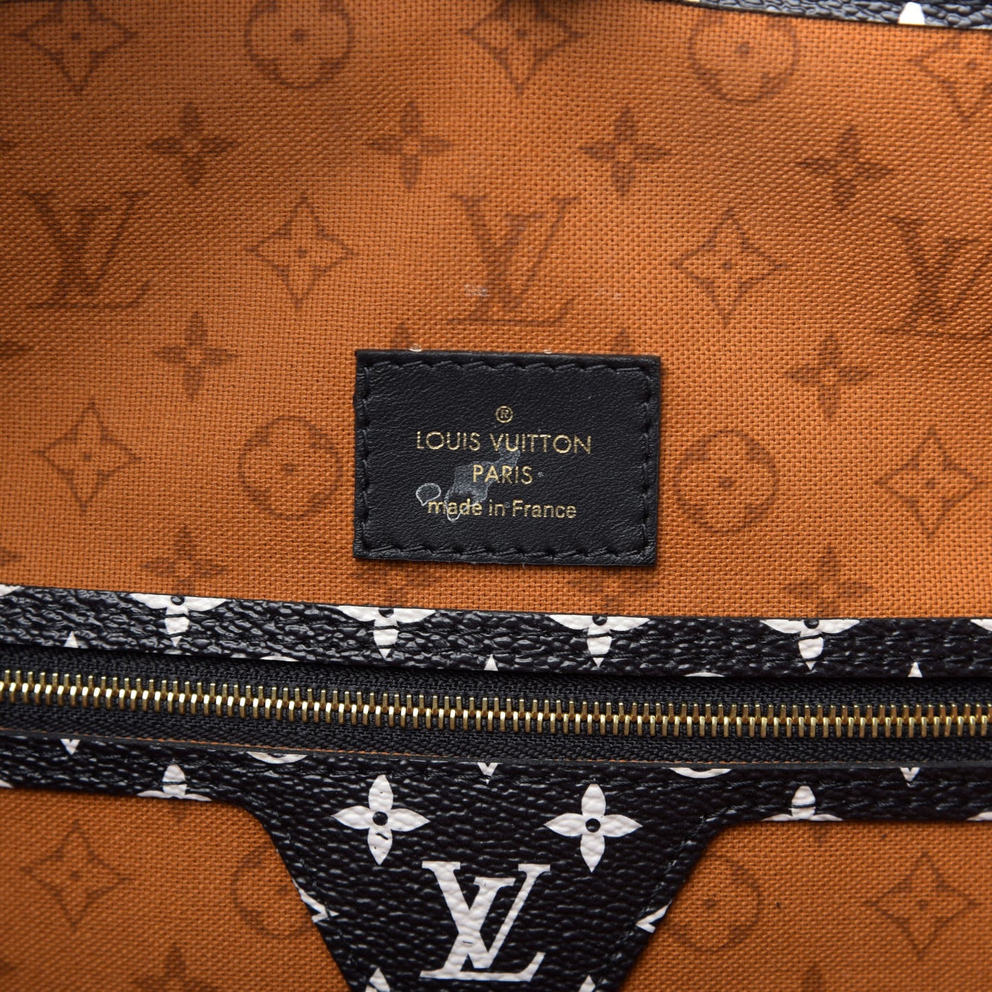 Monogram Giant Crafty Neverfull MM Creme Caramel