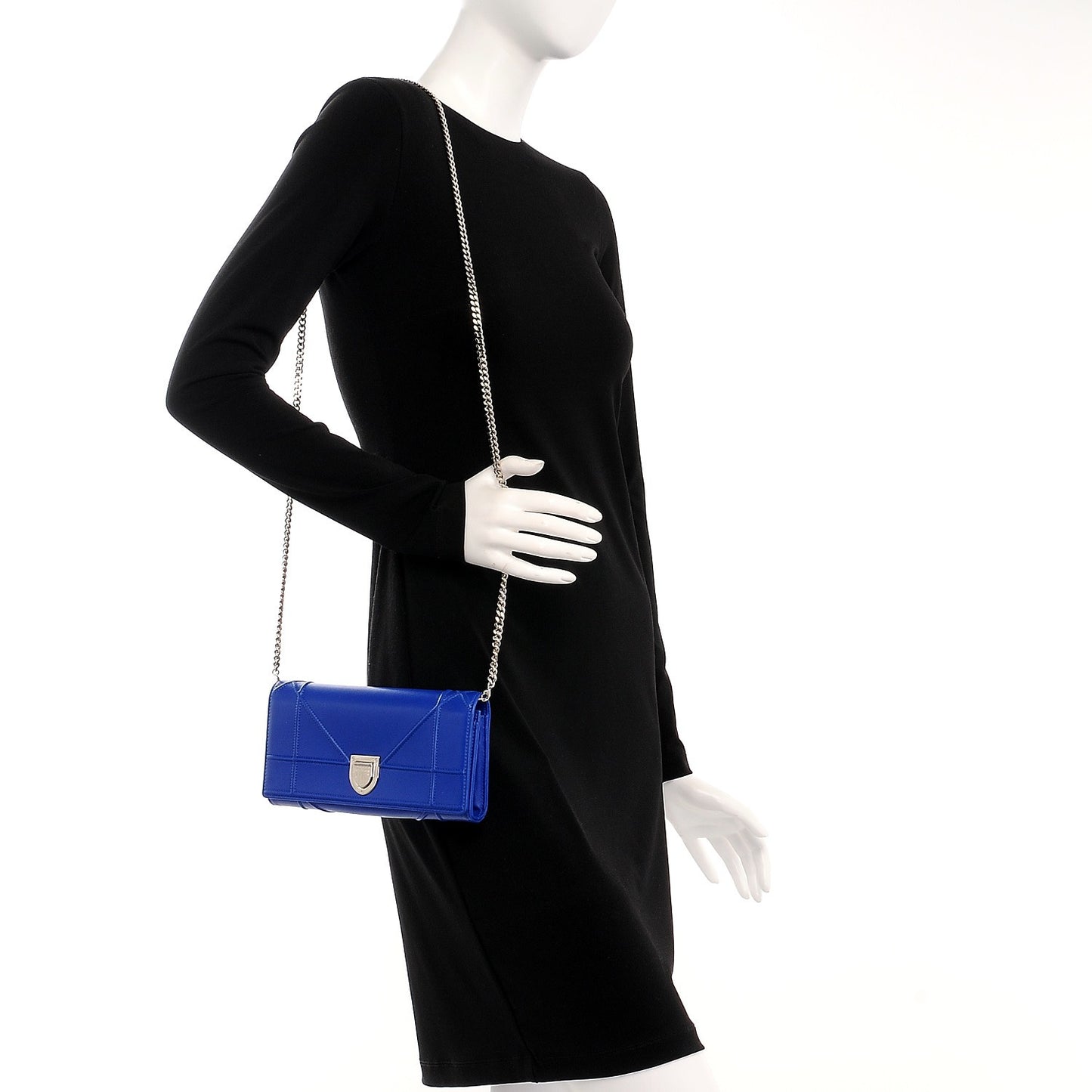 Lambskin Diorama Croisiere Chain Wallet Blue