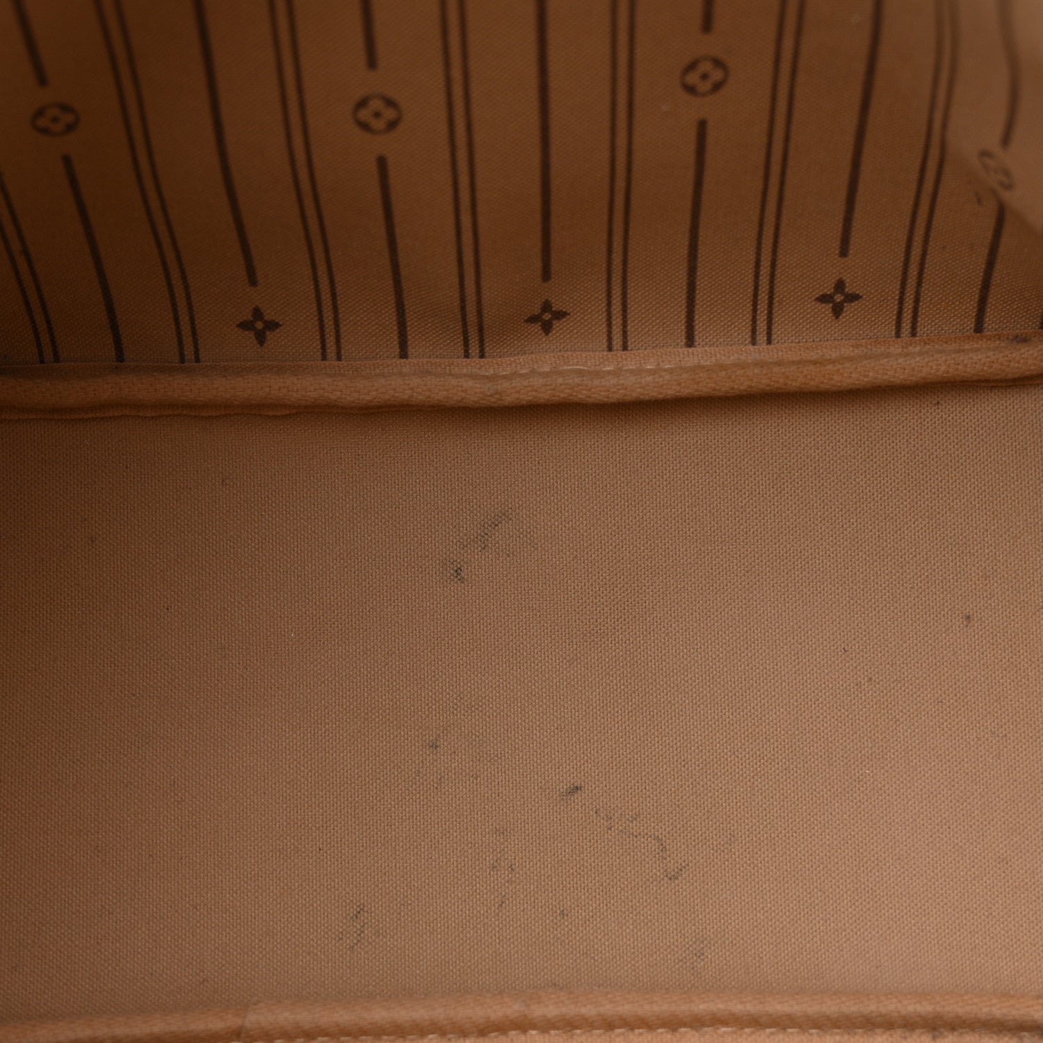 Louis Vuitton Monogram Neverfull PM 6 of 10