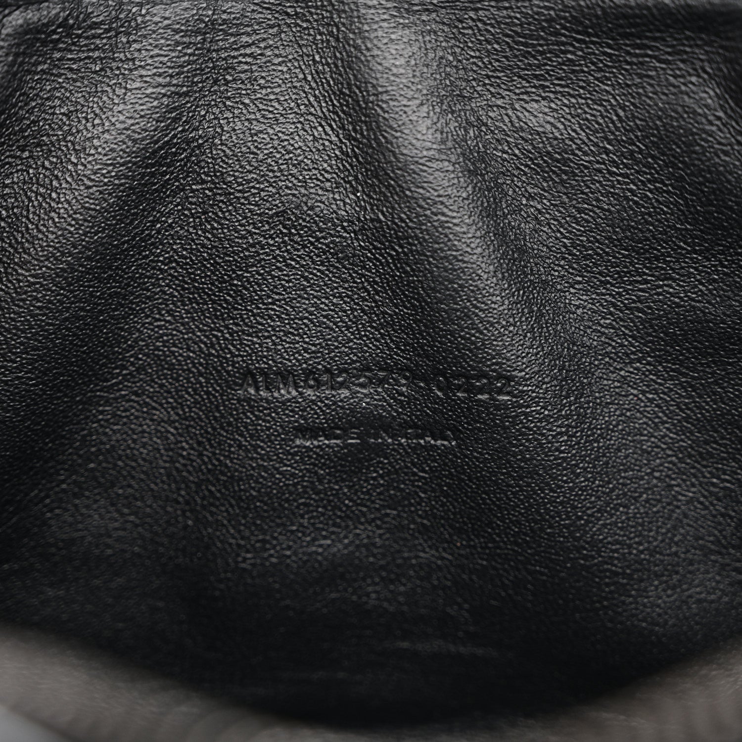 Saint Laurent Grain De Poudre Matelasse Monochrome Monogram Mini Lou Camera Bag Black 7 of 10